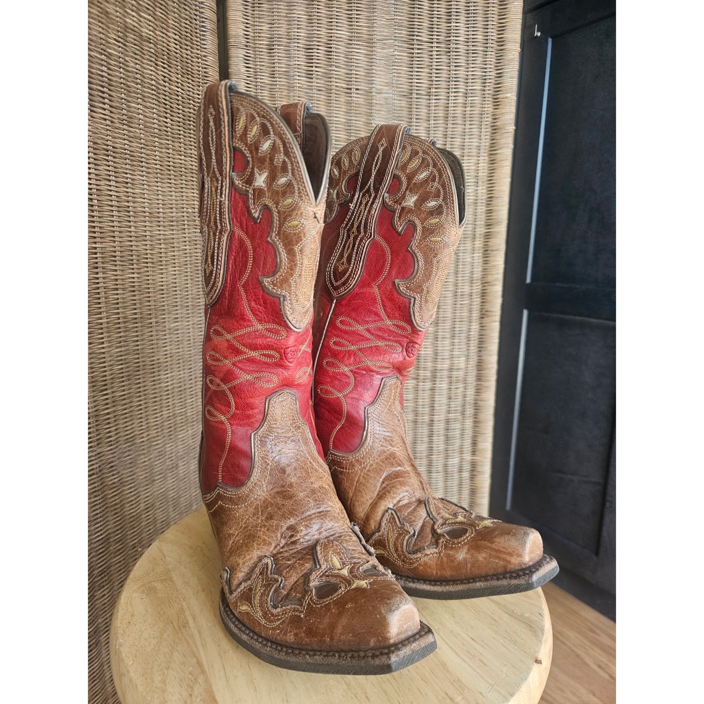 Ariat Women Zealous Brown and Red Snip Toe Cowboy Boots - Size 6B