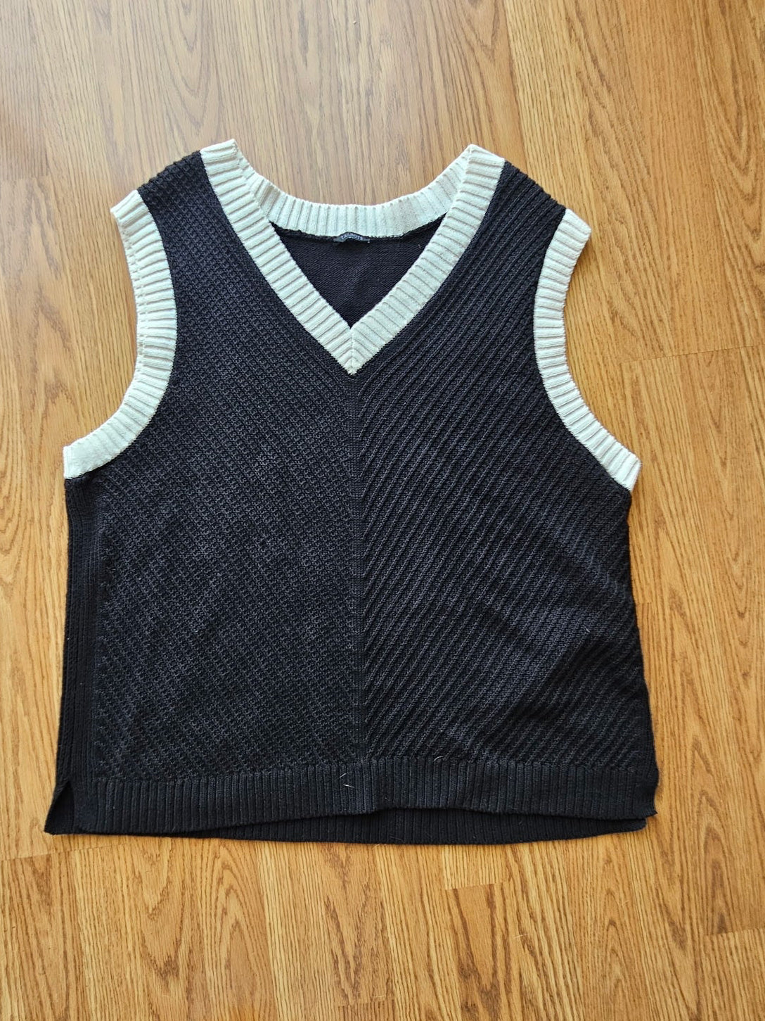 Talbots Cotton Black and White Knit Sweater Vest Size - Extra Large