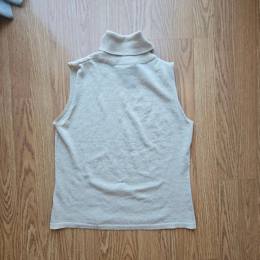 90's August Silk Gold Flake Sleeveless Turtleneck - Size Petite Medium