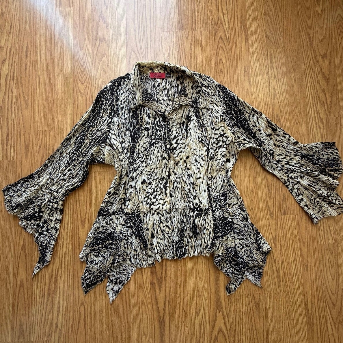 Y2K Plisse Button Up Bell Sleeve Blouse - Size Extra Large