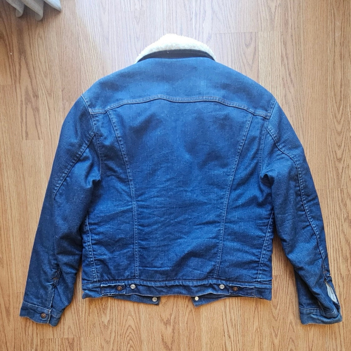 1970's Denim Sherpa Trucker Jacket - Size Large