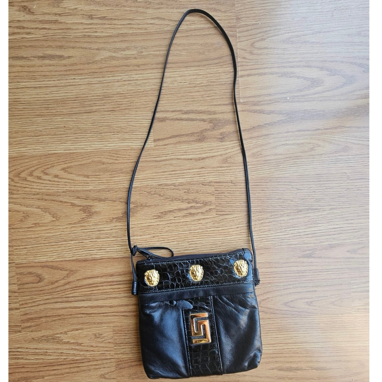Y2K Cache Black Leather Crossbody