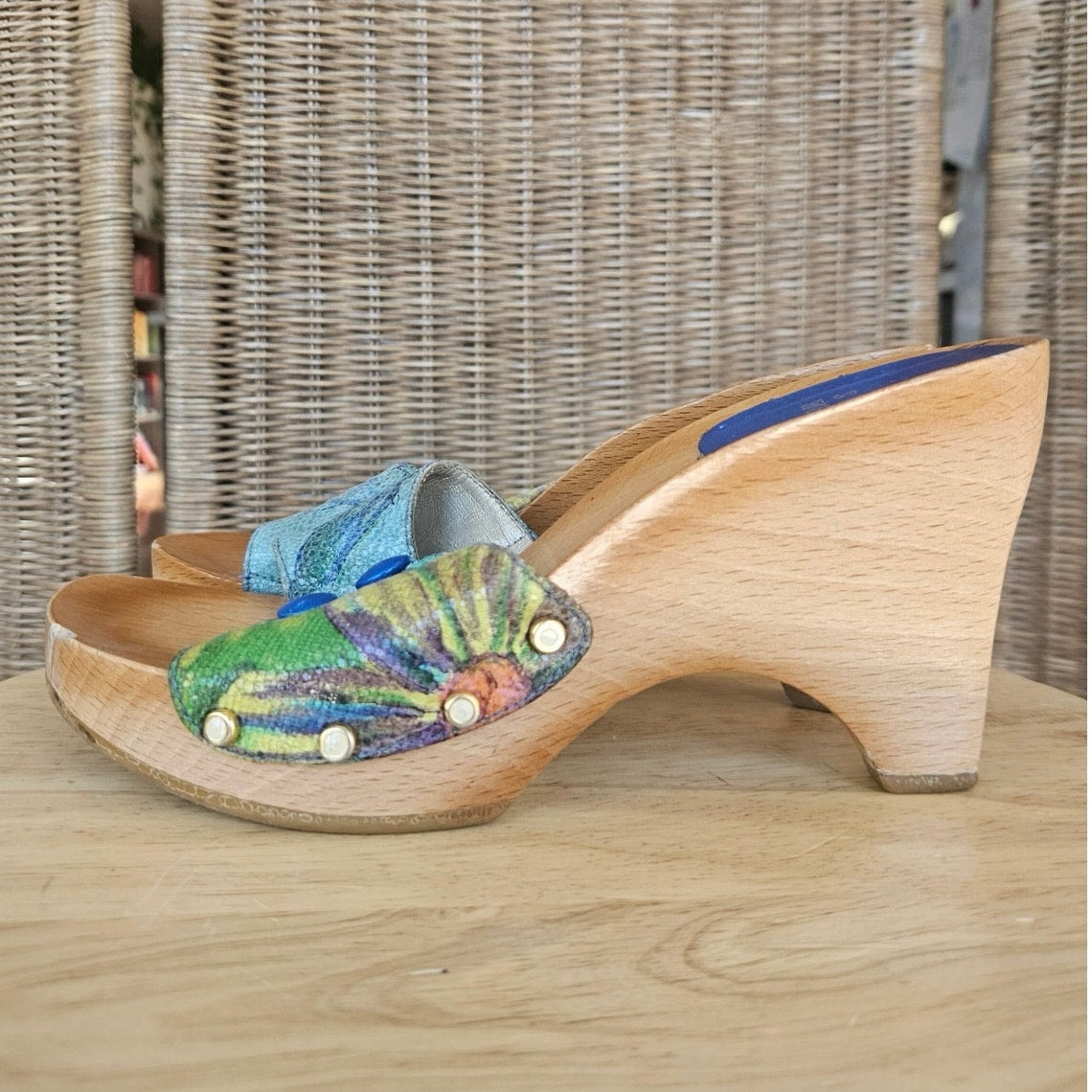 Stuart Weitzman Blue Floral Wood Clog Sandals - Size 5.5
