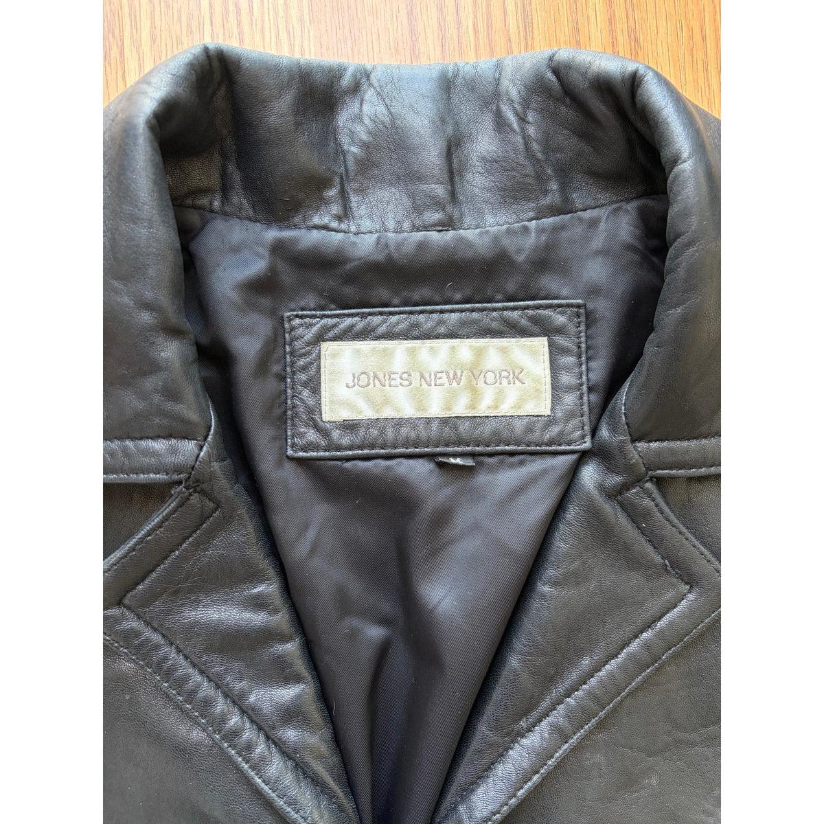 90's Jones New York Black Mid-Length Trench Coat - Size Medium