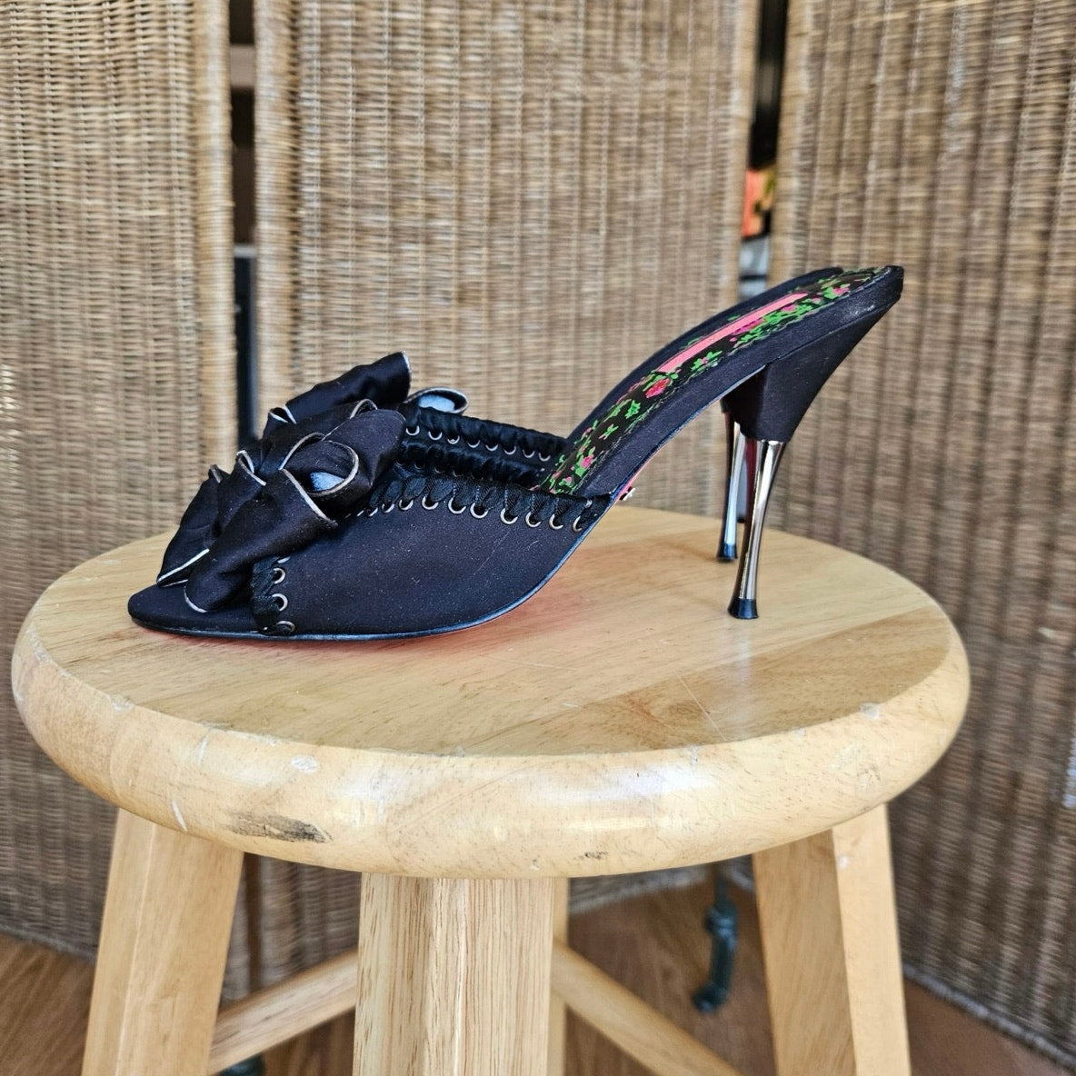 Y2K Betsey Johnson Bow Black Satin Pumps - Size 8