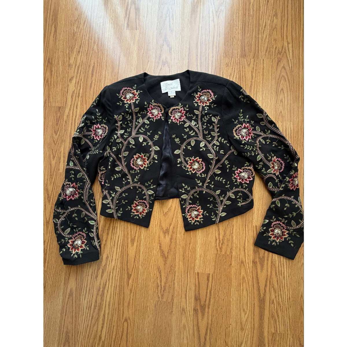 90s Sarah Elizabeth Black Needlepoint Bolero Multicolor Embroidered Statement Jacke - Sizse 16