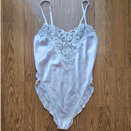 Vintage Lace and Beaded Bridal Bodysuit - Size Medium