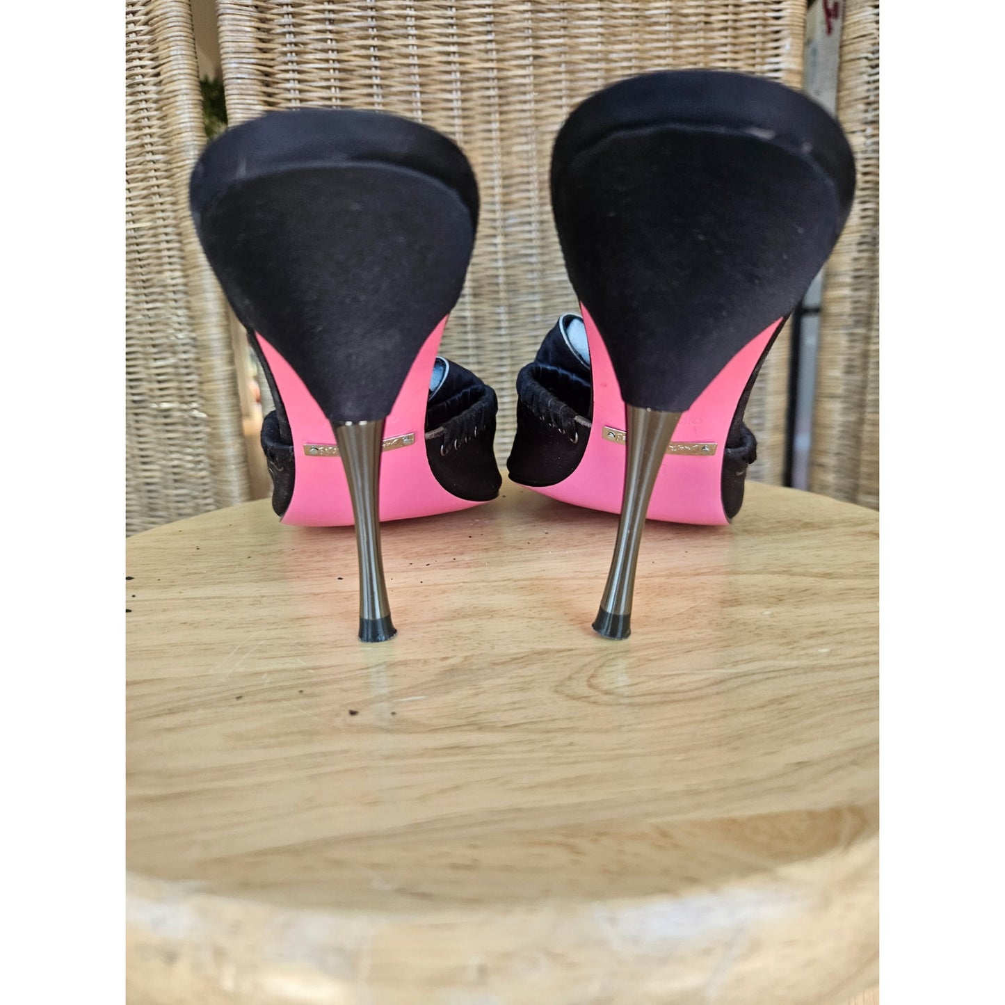 Y2K Betsey Johnson Bow Black Satin Pumps - Size 8