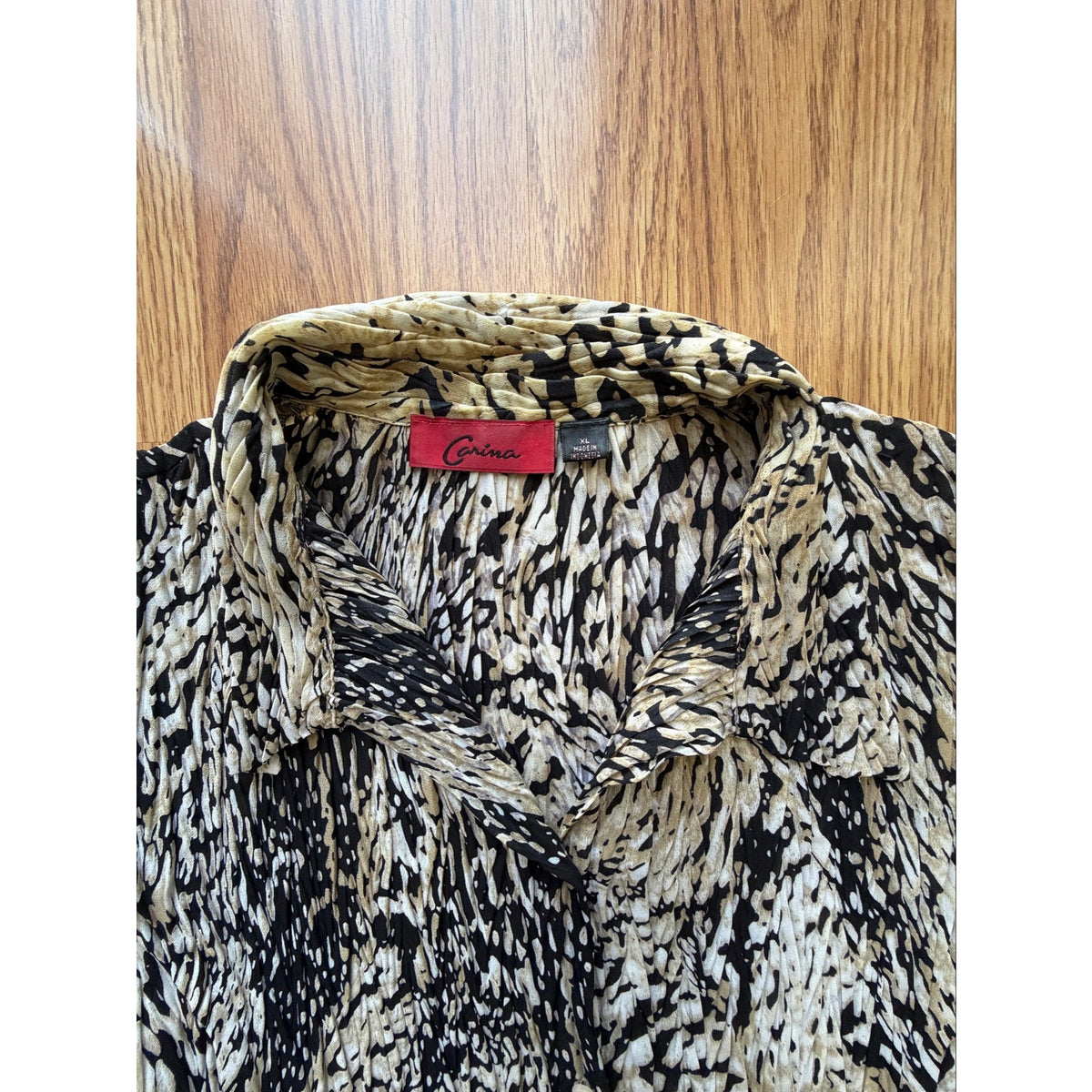 Y2K Plisse Button Up Bell Sleeve Blouse - Size Extra Large