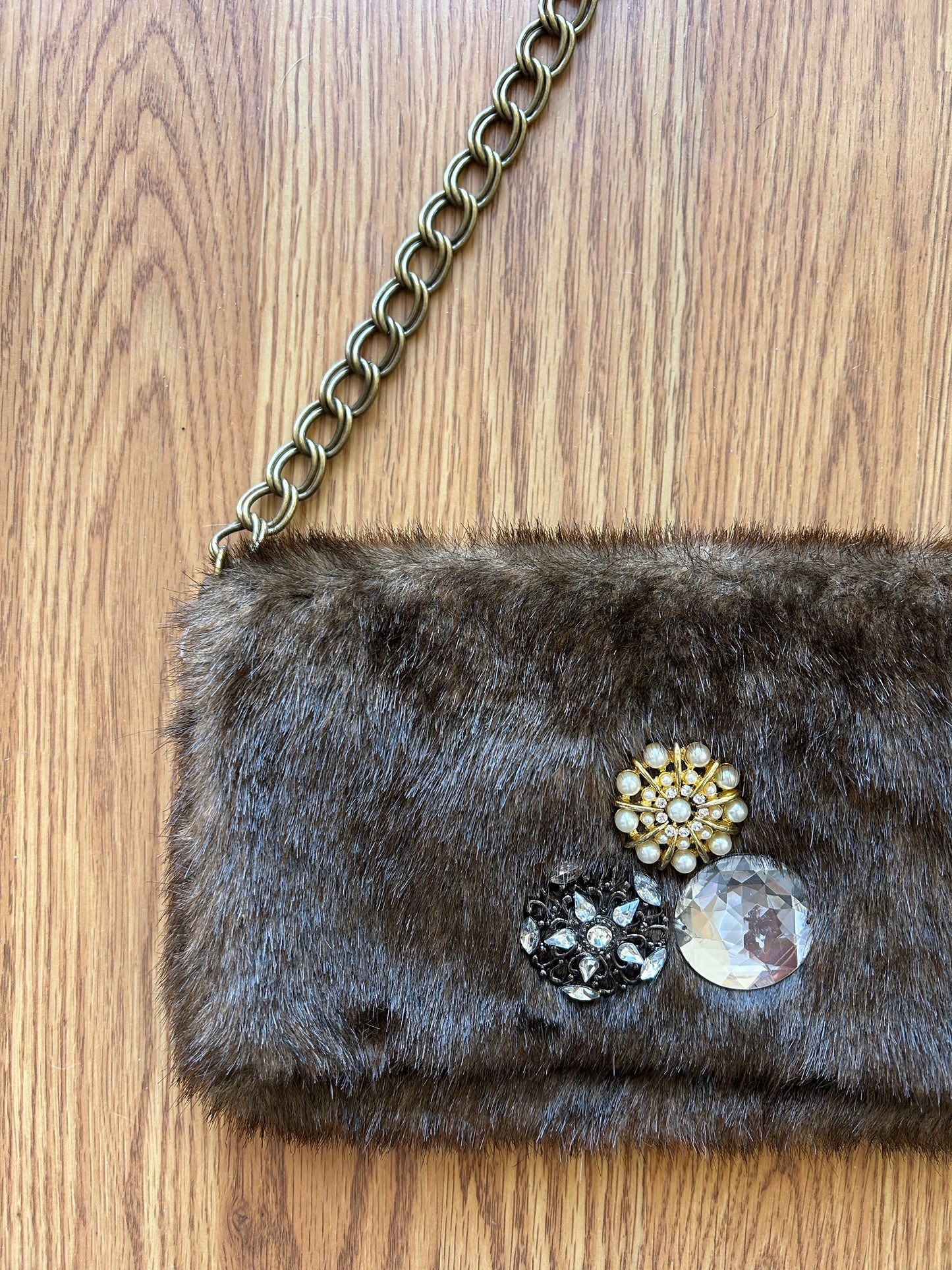 Y2K Faux Fur Envelope Handbag w/ Gemstone Brooch Detail