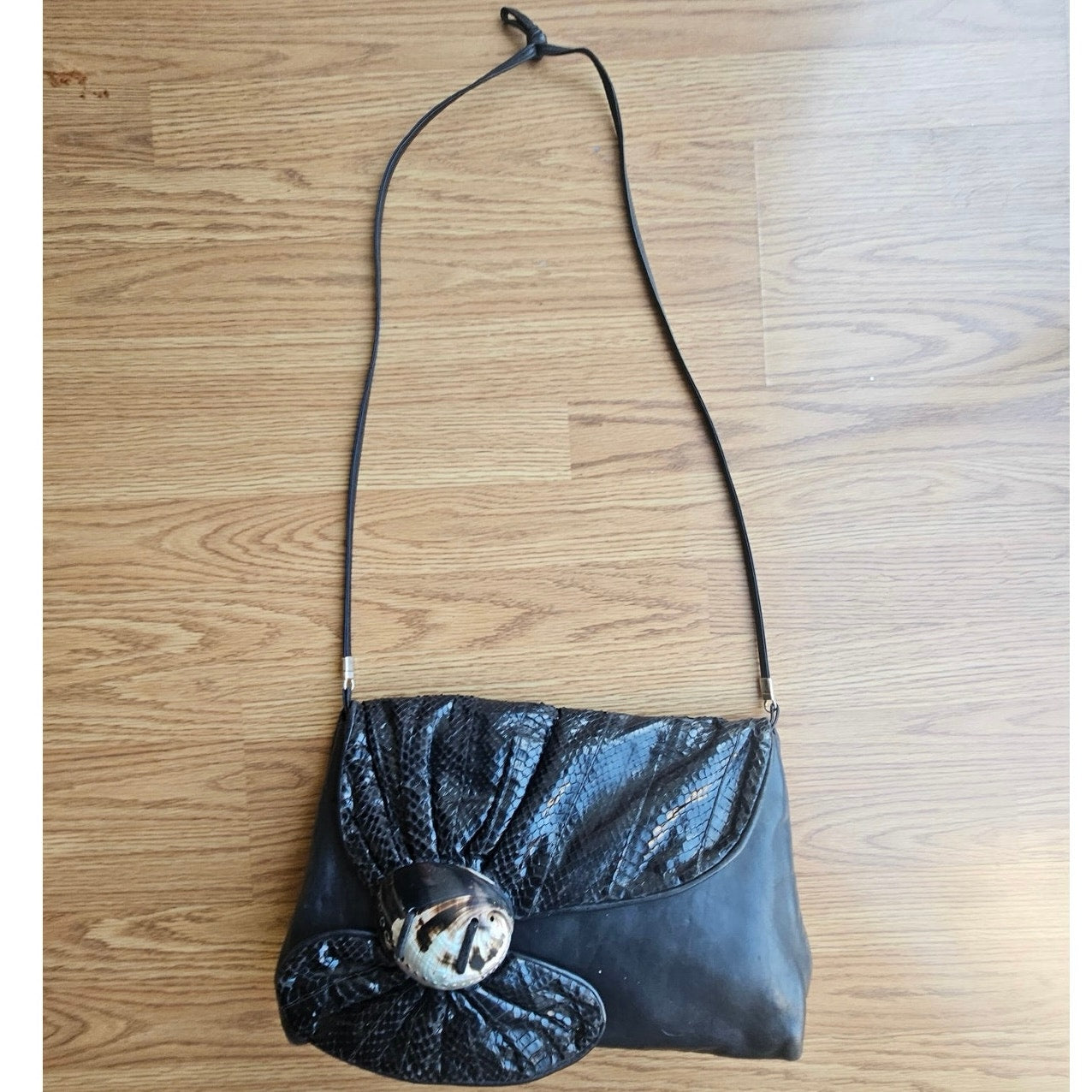 Vintage Black Leather Abalone Shell Snakeskin Crossbody Envelope Bag