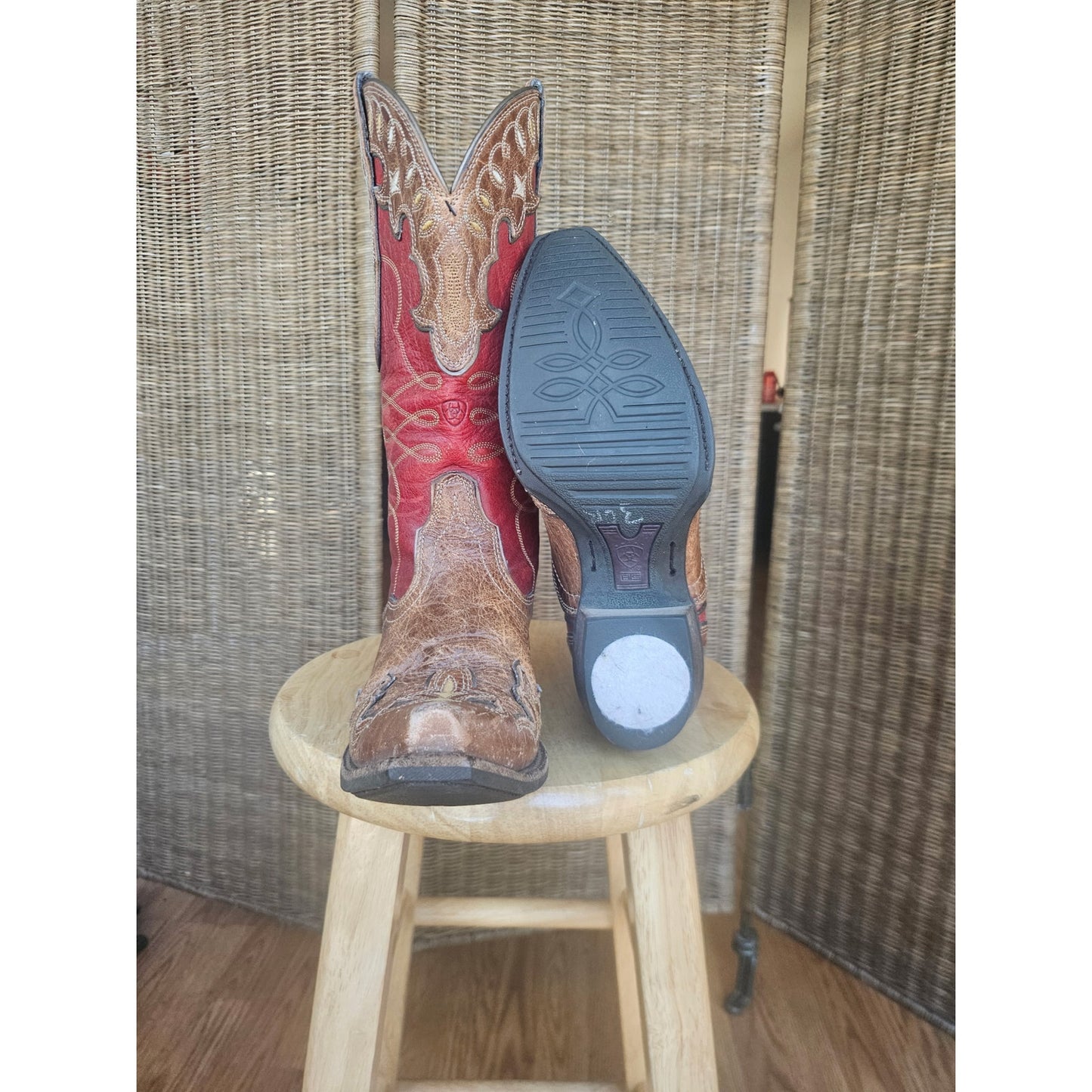 Ariat Women Zealous Brown and Red Snip Toe Cowboy Boots - Size 6B